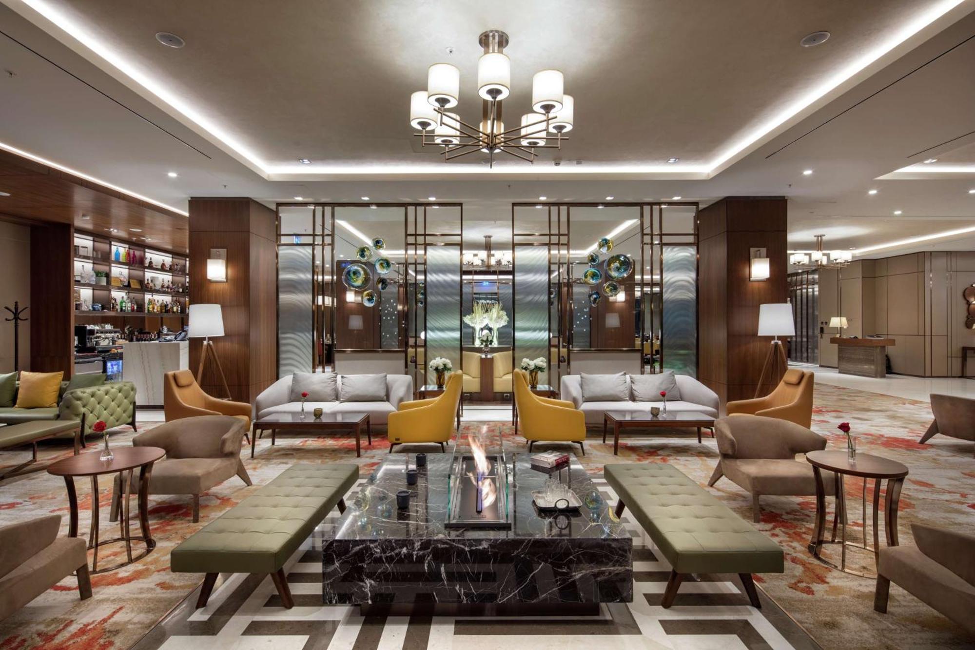 Hotel Doubletree By Hilton Skopie Exterior foto The lobby of the hotel